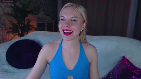 Snapshot of soul_liza chatting on November 2025 06:34:02 AM Lisa online show from November 2025 06:34:02 AM