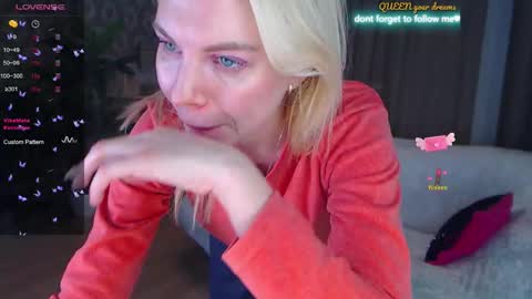 Snapshot of soul_liza chatting on December 2025 03:34:01 AM Lisa online show from December 2025 03:34:01 AM