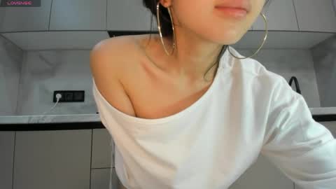 Mia online show from June 2026 03:36:01 PM