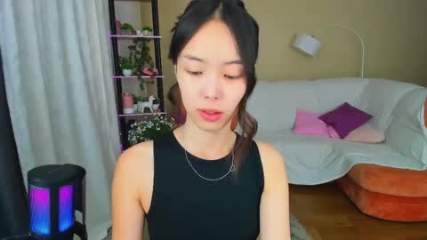 Snapshot of soulharmoonyy chatting on September 2025 04:18:01 PM soulharmoonyy online show from September 2025 04:18:01 PM