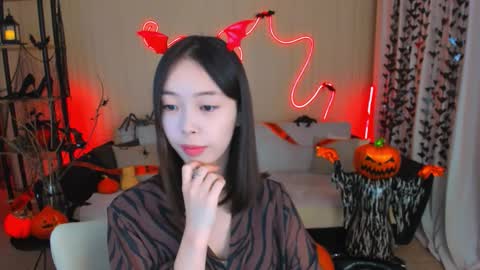 Snapshot of soulharmoonyy chatting on October 2025 07:08:01 PM soulharmoonyy online show from October 2025 07:08:01 PM