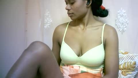sourayaa online show from May 2026 08:32:01 AM