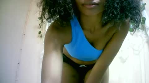 sourayaa online show from May 2026 06:25:01 PM