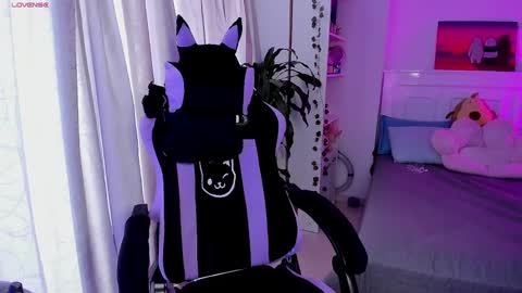 Lili online show from January 2025 06:45:01 PM