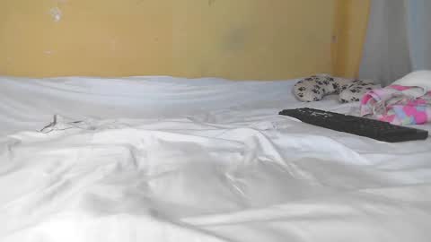 Miauhg online show from December 2024 12:15:01 PM