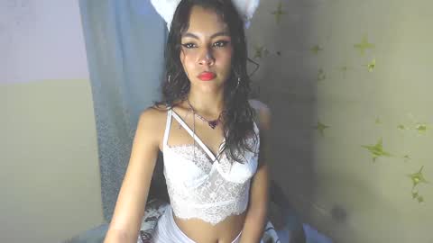 Miauhg online show from September 2025 05:53:02 AM