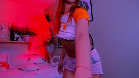 Snapshot of soy_sarah chatting on February 2025 10:15:02 AM Sarah Valentina online show from February 2025 10:15:02 AM