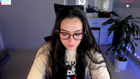 Luisa    online show from January 2025 11:59:02 PM