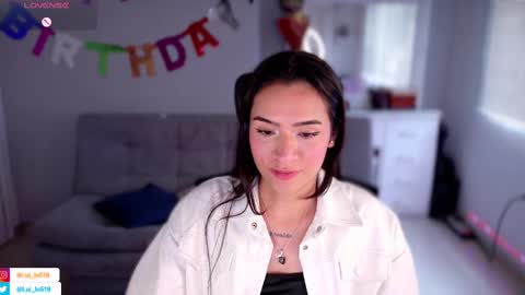 Luisa    online show from March 2025 09:15:01 PM