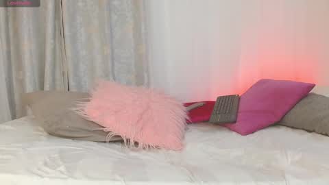 Amelia online show from February 2025 02:39:02 AM