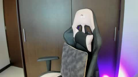 CINTHYA online show from June 2026 08:03:01 PM