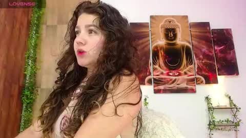 greeicy online show from April 2026 04:35:01 AM