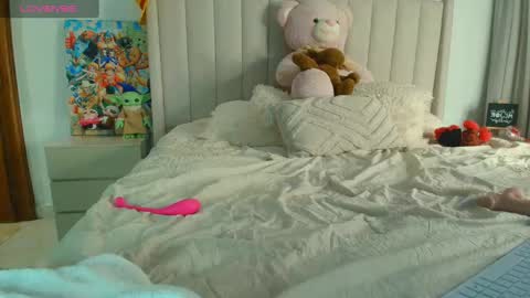 Adeline independent model online show from February 2025 07:05:01 AM