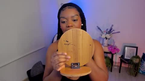 Maria  online show from October 2025 11:12:02 PM