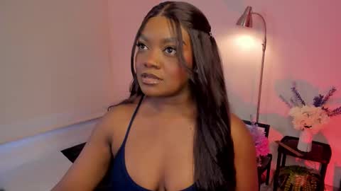 Maria  online show from November 2025 07:56:02 PM