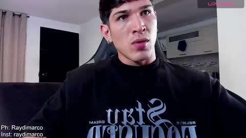 Snapshot of soyraydimarco_ chatting on November 2025 01:39:02 AM RayDimarco independent model online show from November 2025 01:39:02 AM