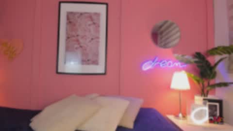 Snapshot of soysaraa_ chatting on September 2025 06:13:01 AM Aleja online show from September 2025 06:13:01 AM