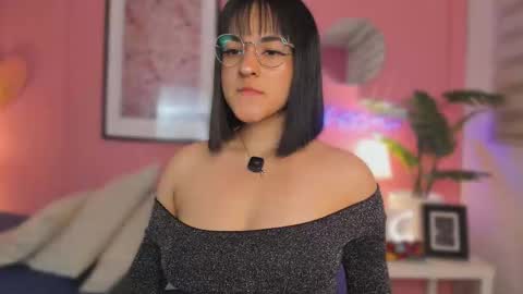 Aleja online show from December 2025 05:35:02 AM