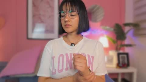 Aleja online show from December 2025 05:58:02 AM