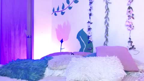 Snapshot of soysilvanna_ chatting on March 2025 05:24:02 AM online show from March 2025 05:24:02 AM