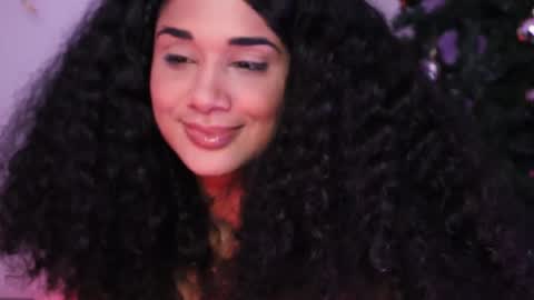 Snapshot of soytropicalfruit chatting on December 2024 06:14:02 AM You want to talk to me more personal follow me in My Channel VIP 50 the discount online show from December 2024 06:14:02 AM