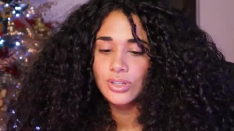 Snapshot of soytropicalfruit chatting on January 2025 03:57:01 AM You want to talk to me more personal follow me in My Channel VIP 50 the discount online show from January 2025 03:57:01 AM