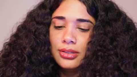 Snapshot of soytropicalfruit chatting on January 2025 05:09:01 AM You want to talk to me more personal follow me in My Channel VIP 50 the discount online show from January 2025 05:09:01 AM