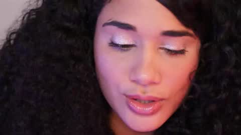 Snapshot of soytropicalfruit chatting on February 2025 10:07:02 PM You want to talk to me more personal follow me in My Channel VIP 50 the discount online show from February 2025 10:07:02 PM