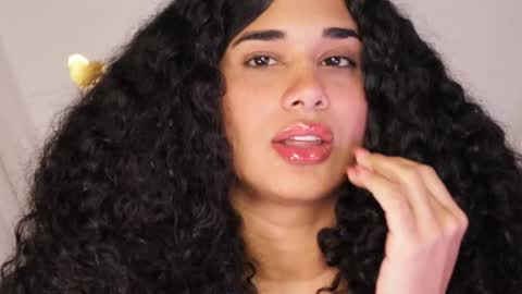 Snapshot of soytropicalfruit chatting on February 2025 12:21:01 AM You want to talk to me more personal follow me in My Channel VIP 50 the discount online show from February 2025 12:21:01 AM