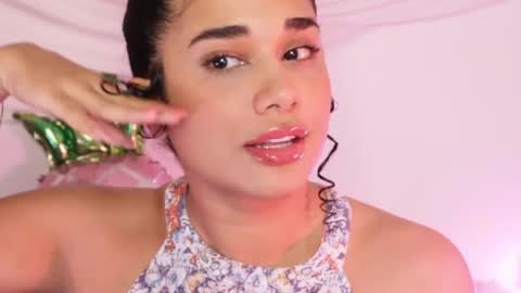 Snapshot of soytropicalfruit chatting on March 2025 06:47:02 AM You want to talk to me more personal follow me in My Channel VIP 50 the discount online show from March 2025 06:47:02 AM