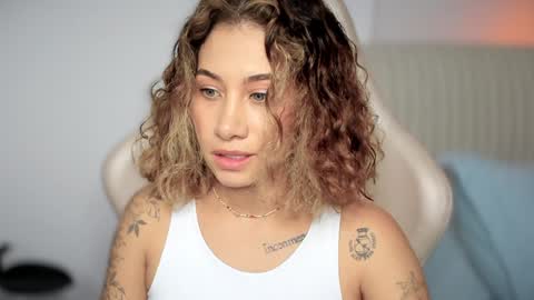 brisa  s online show from December 2024 03:19:02 PM