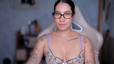 brisa  s online show from June 2026 04:53:01 PM