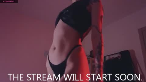 Roxy online show from September 2025 06:09:02 PM