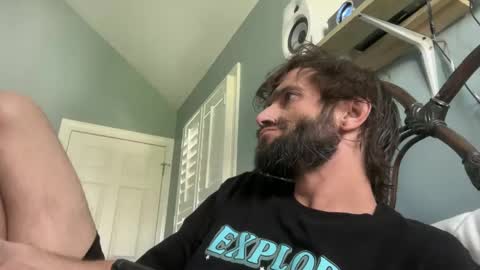 TrndSettrz online show from January 2025 04:35:01 PM