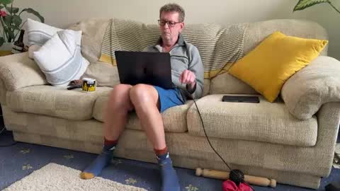 Snapshot of spaceman_fun chatting on April 2026 03:50:02 PM spaceman_fun online show from April 2026 03:50:02 PM