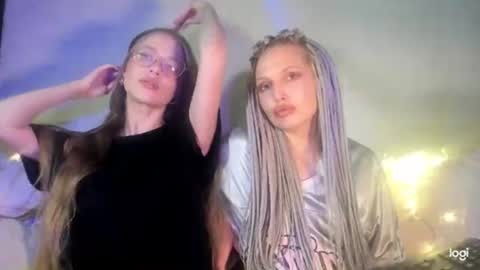 Viki and Chloe online show from July 2026 02:36:01 AM