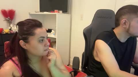 spanishcouple4255 online show from November 2025 12:40:01 PM