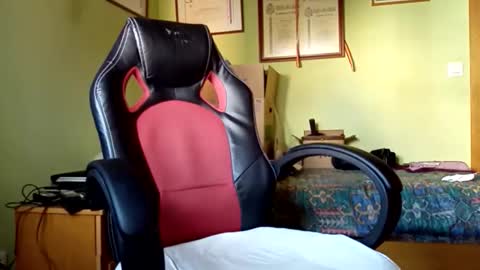 Manu  online show from October 2025 02:05:02 PM