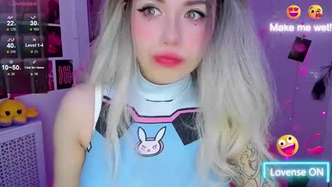 Snapshot of sparklemona chatting on February 2025 01:47:02 AM SparkleMona online show from February 2025 01:47:02 AM