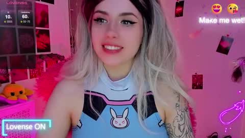 Snapshot of sparklemona chatting on February 2025 11:09:02 AM SparkleMona online show from February 2025 11:09:02 AM