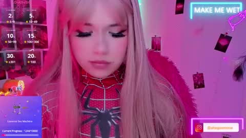 Snapshot of sparklemona chatting on March 2025 04:02:02 AM SparkleMona online show from March 2025 04:02:02 AM