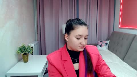 Snapshot of sparkling_starlet67 chatting on February 2026 01:26:01 PM Ilona online show from February 2026 01:26:01 PM