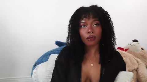 Snapshot of sparklingsoleil chatting on September 2025 07:26:02 PM Soleil online show from September 2025 07:26:02 PM