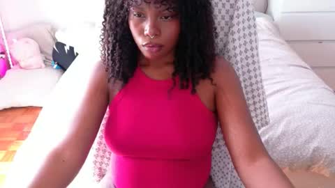 Snapshot of sparklingsoleil chatting on March 2026 04:25:01 PM Soleil online show from March 2026 04:25:01 PM