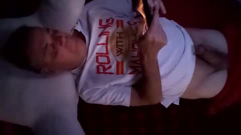 Snapshot of sparkyspeedway chatting on September 2025 03:30:02 AM sparkyspeedway online show from September 2025 03:30:02 AM