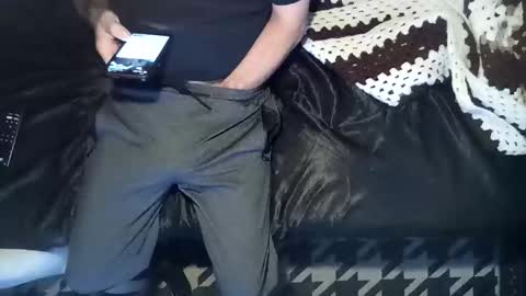 Snapshot of sparkyspeedway chatting on November 2025 06:56:02 AM sparkyspeedway online show from November 2025 06:56:02 AM