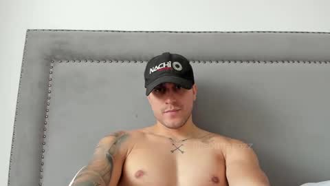 spartacozz online show from February 2025 07:23:01 PM