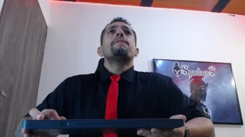     online show from December 2025 05:35:01 AM