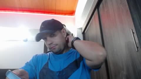 Snapshot of spartacus_cam chatting on April 2026 05:18:02 AM online show from April 2026 05:18:02 AM