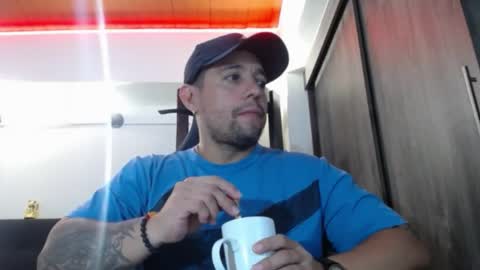 Snapshot of spartacus_cam chatting on April 2026 05:14:02 AM online show from April 2026 05:14:02 AM